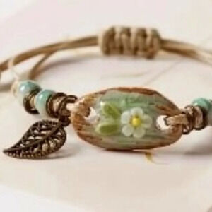Vintage Leaf Design Adjustable PU Leather Braided Handmade Pendant Bracelet